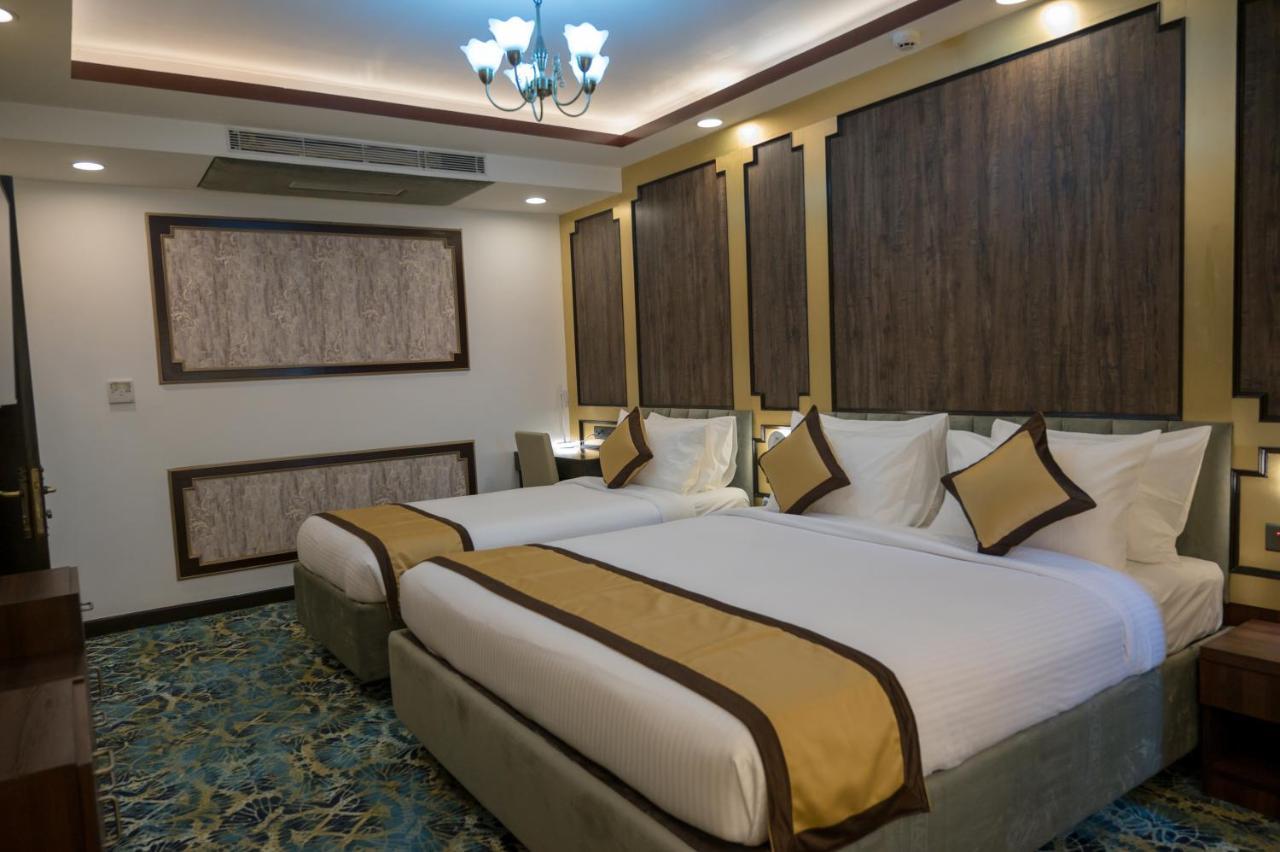 Hotel Golden Retreat Baharampur Exterior foto