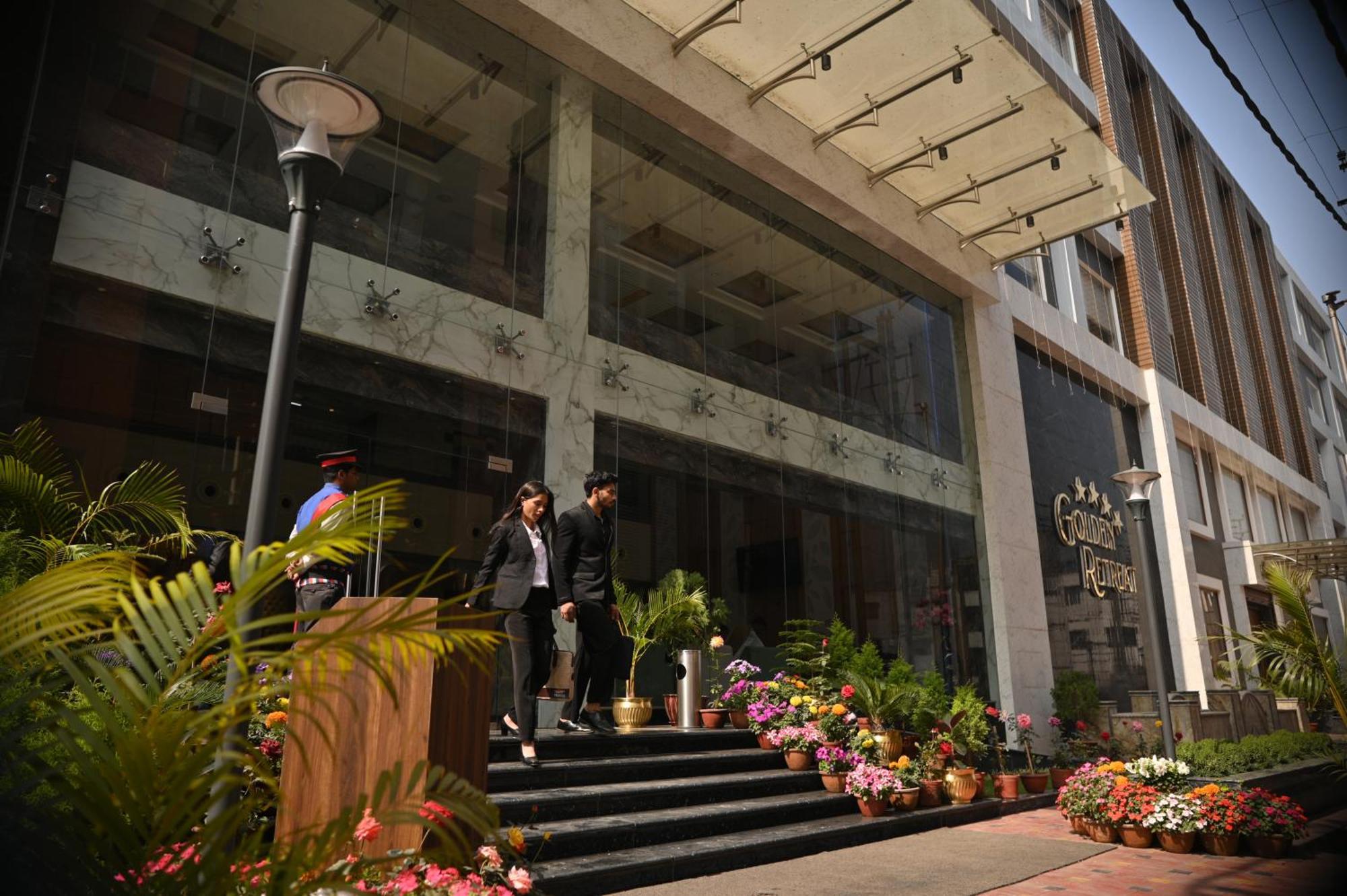 Hotel Golden Retreat Baharampur Exterior foto