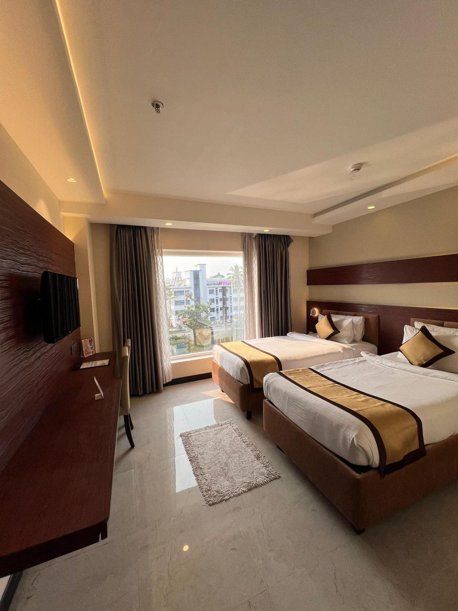 Hotel Golden Retreat Baharampur Exterior foto